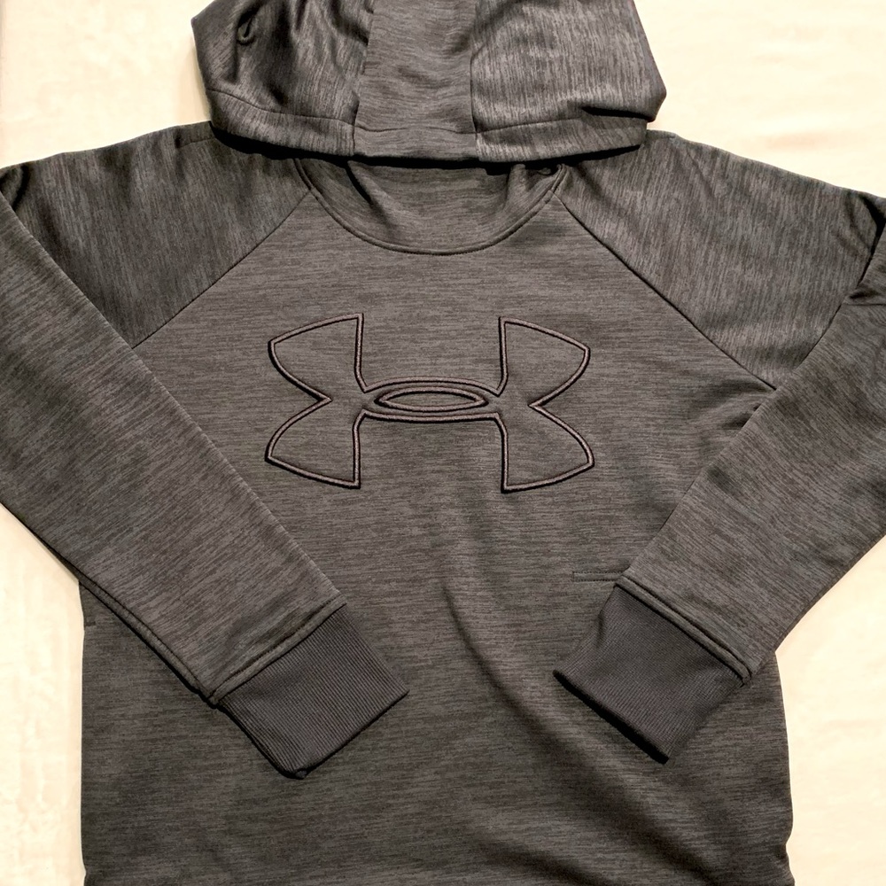 Black under armour sweatshirt